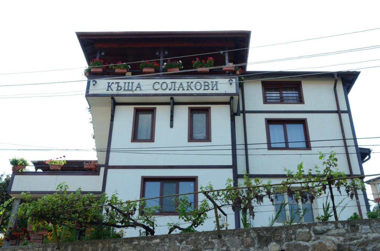 דבין Къща За Гости Солакови ** מראה חיצוני תמונה